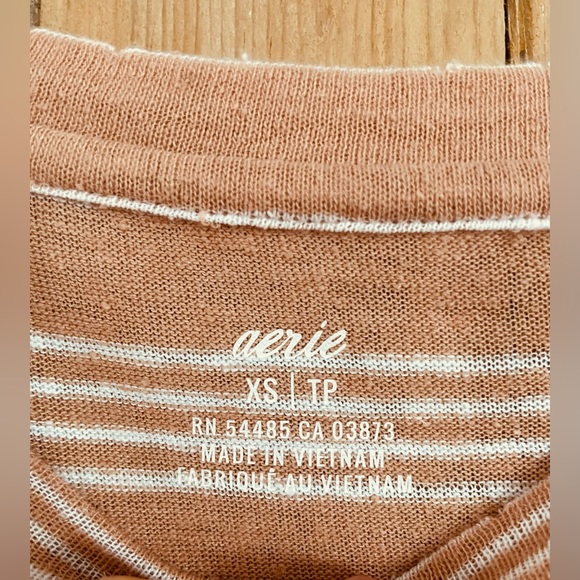 Aerie, Size XS, White and Tan, Distressed Oversized Knit Top - Picture 2 of 3